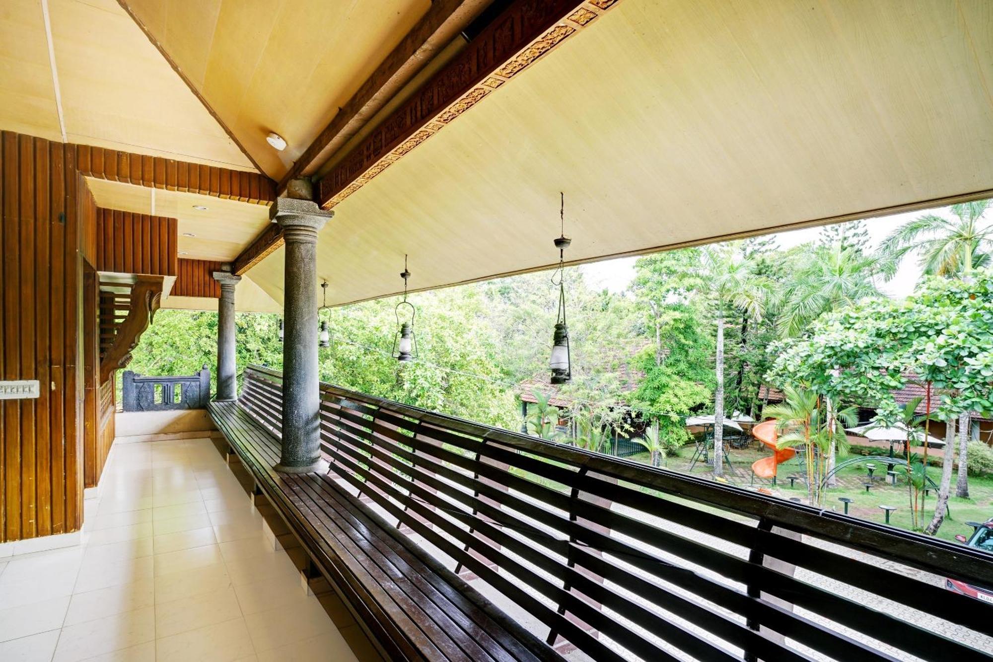 Palette - Pagoda Resorts Alappuzha Zewnętrze zdjęcie